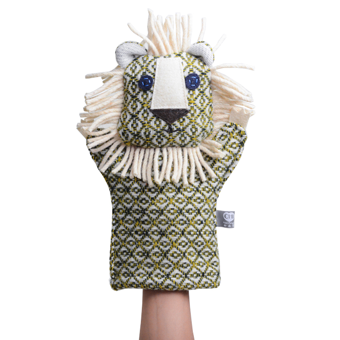 Hand puppet — Lion